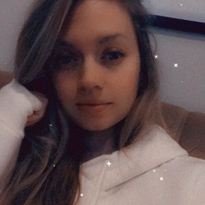 Meet your Posher, Brittney